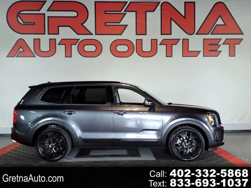 2022 Kia Telluride EX photo 1