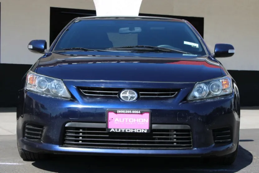 2013 Scion tC photo 1