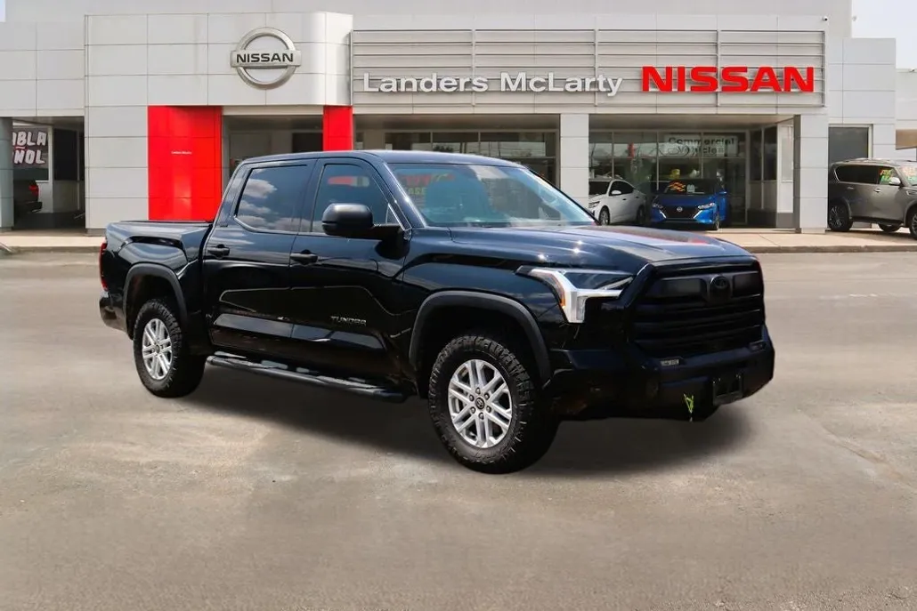 2023 Toyota Tundra SR5 photo 1