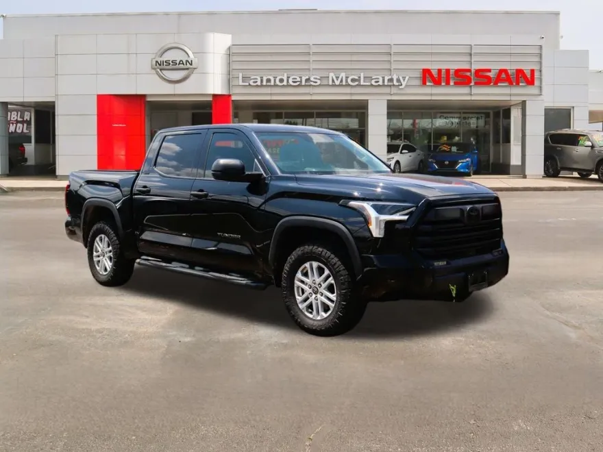 2023 Toyota Tundra SR5 photo 1