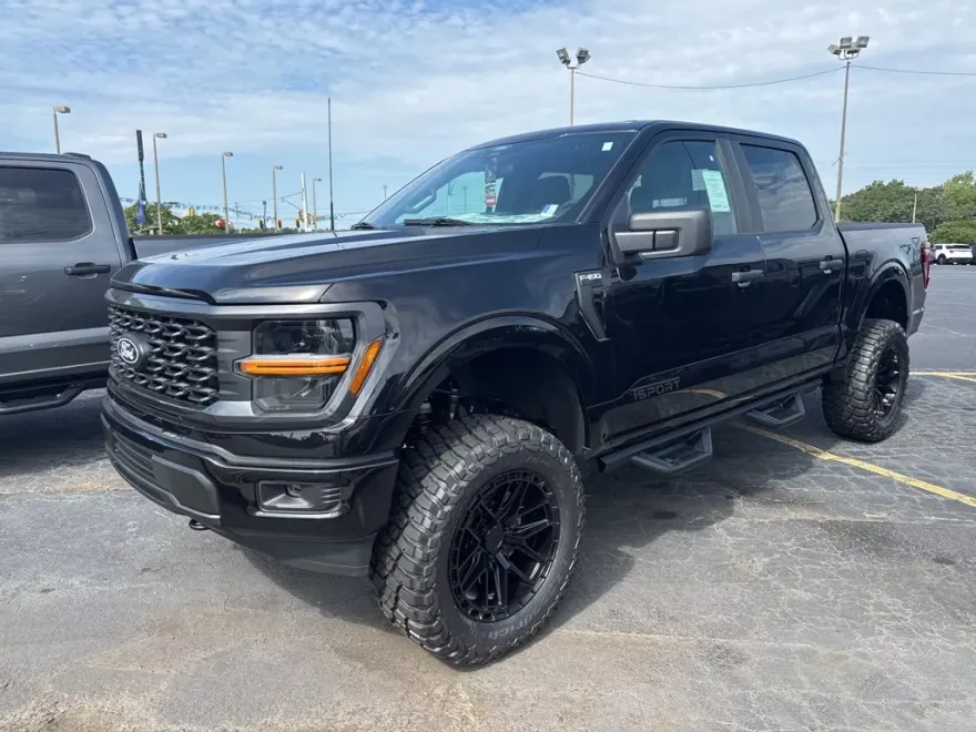 2025 Ford F-150 STX photo 1