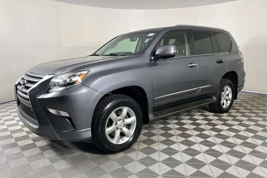 2017 Lexus GX 460 photo 1