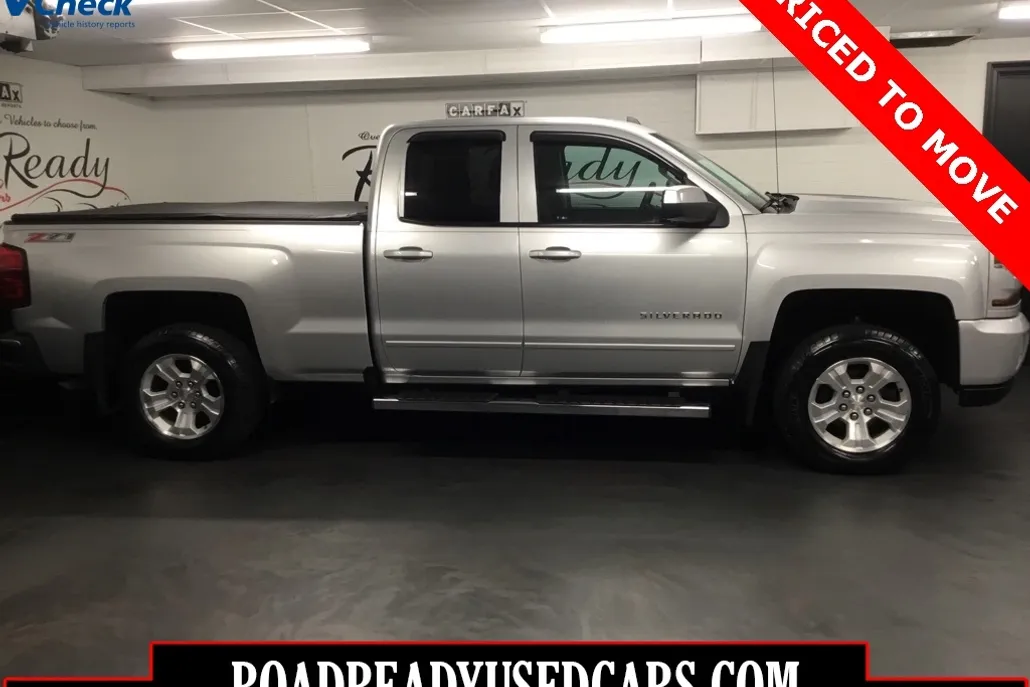 2016 Chevrolet Silverado 1500 LT photo 1