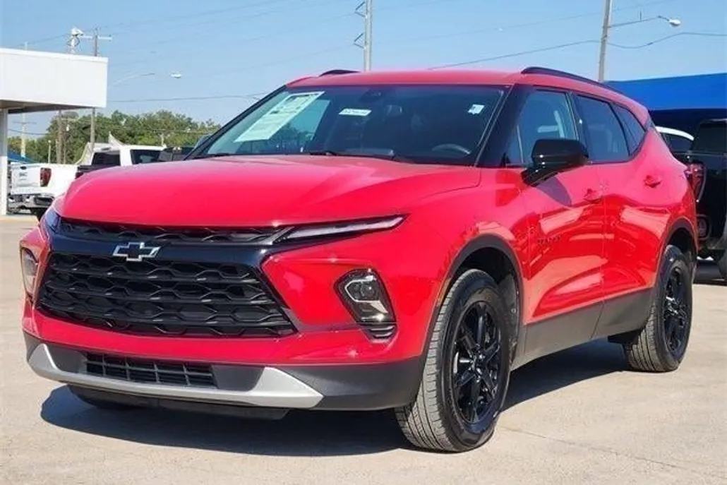 2023 Chevrolet Blazer 2LT photo 1