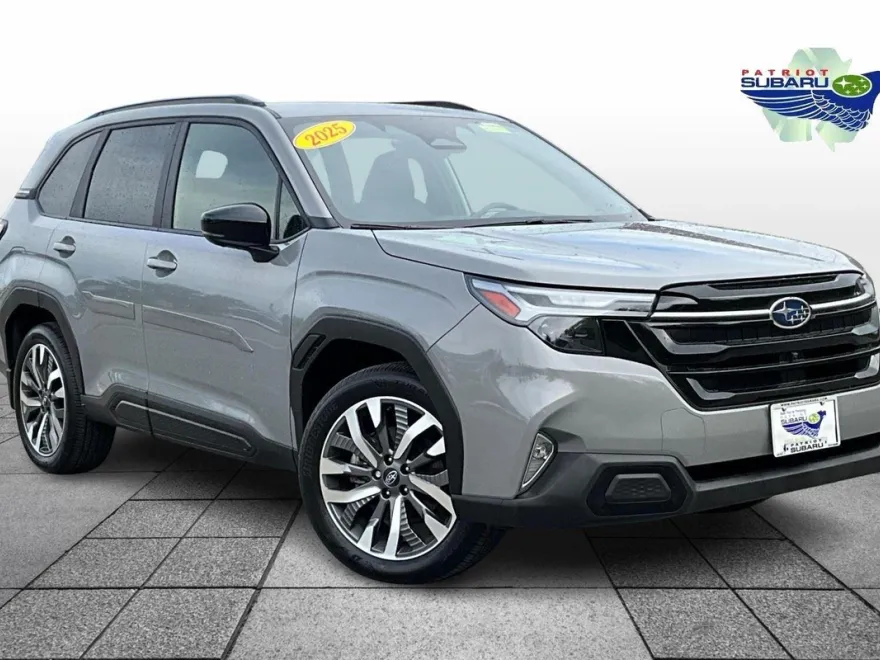 2025 Subaru Forester Touring photo 1