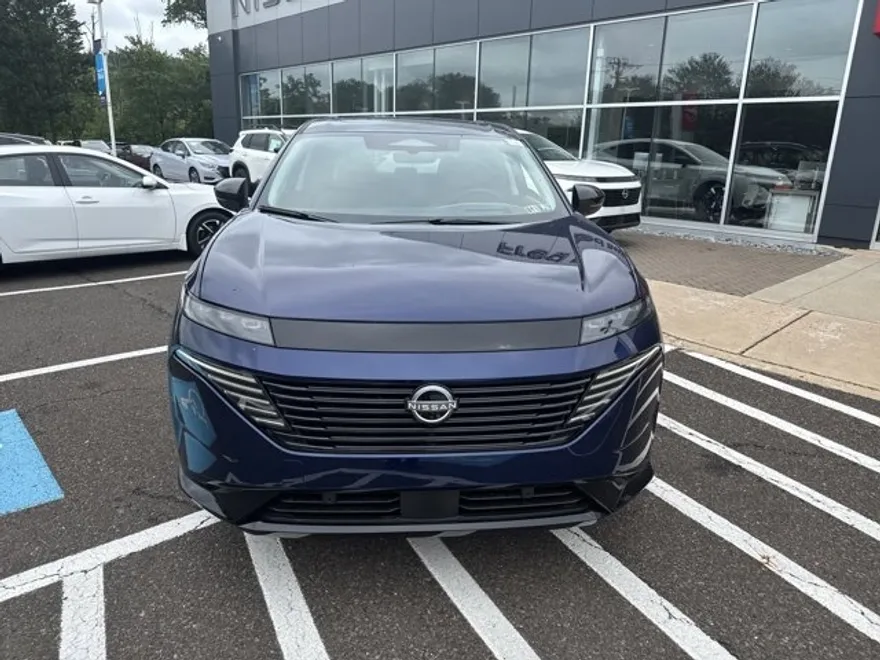 2025 Nissan Murano Platinum photo 1