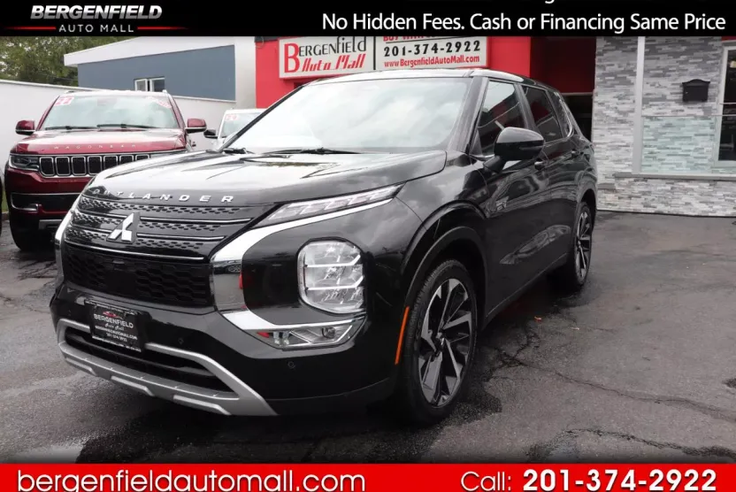 2024 Mitsubishi Outlander SE S-AWC photo 1