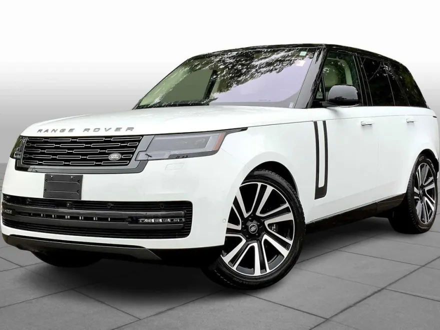 2023 Land Rover Range Rover SE photo 1