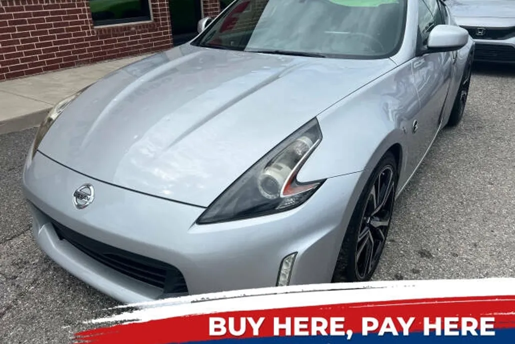 2019 Nissan 370Z Sport Touring photo 1