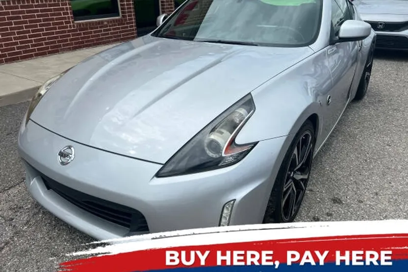 2019 Nissan 370Z Sport Touring photo 1