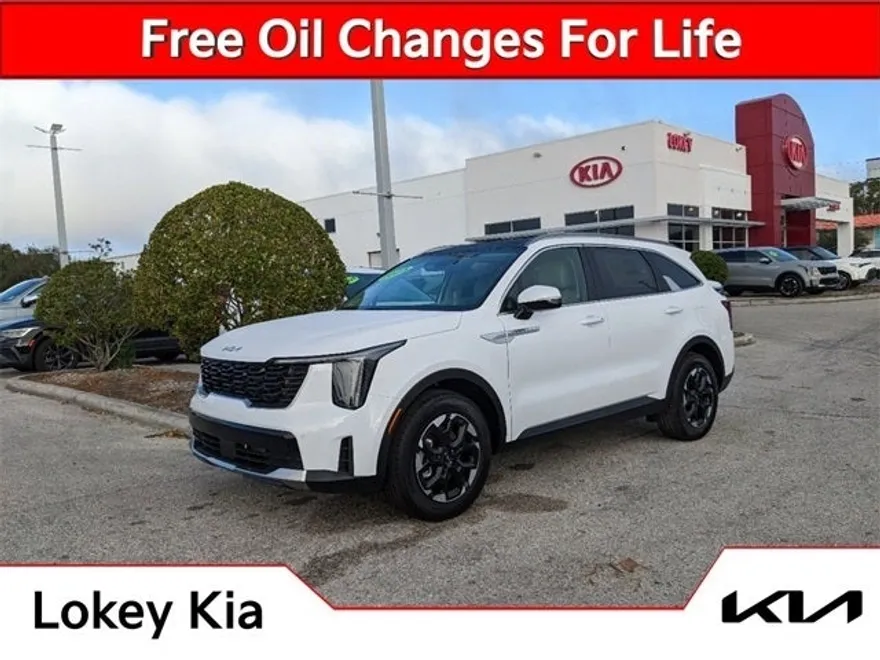 2025 Kia Sorento S photo 1