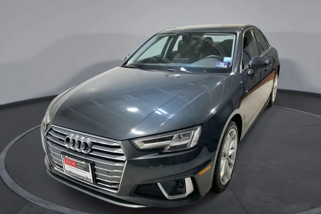 2019 Audi A4 Quattro Premium Plus photo 1