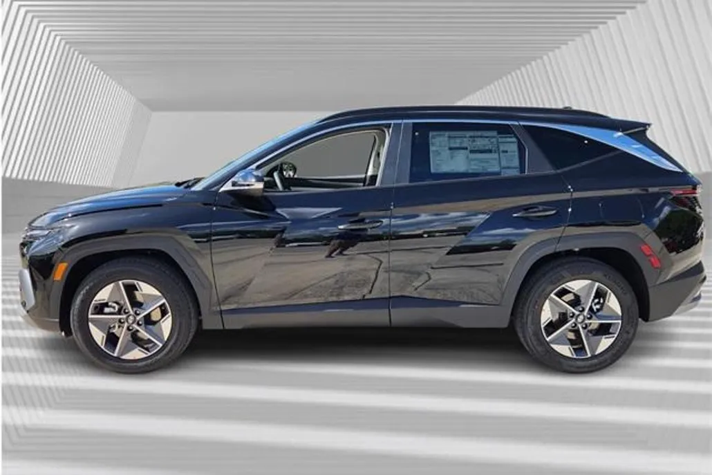 2025 Hyundai Tucson SEL Convenience photo 1