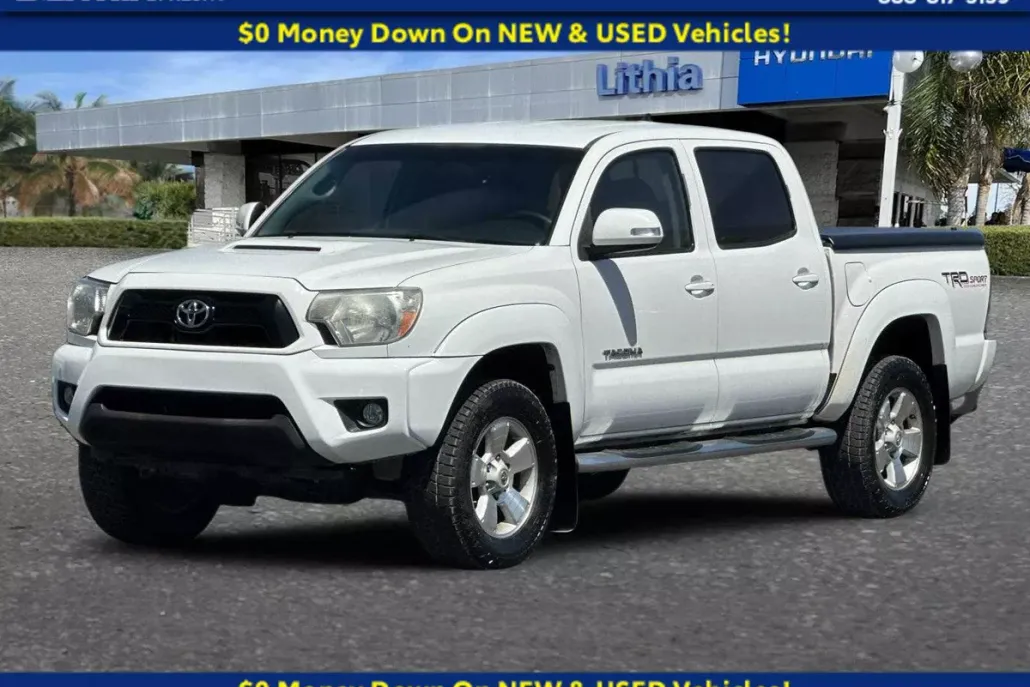 2014 Toyota Tacoma PreRunner V6 photo 1
