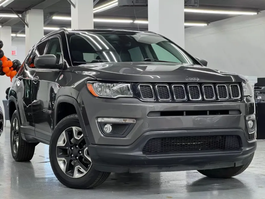 2018 Jeep Compass Trailhawk Sport photo 1
