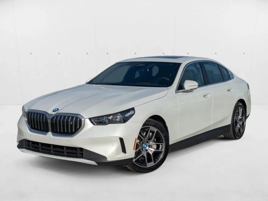 2025 Bmw i5 eDrive40 photo 1