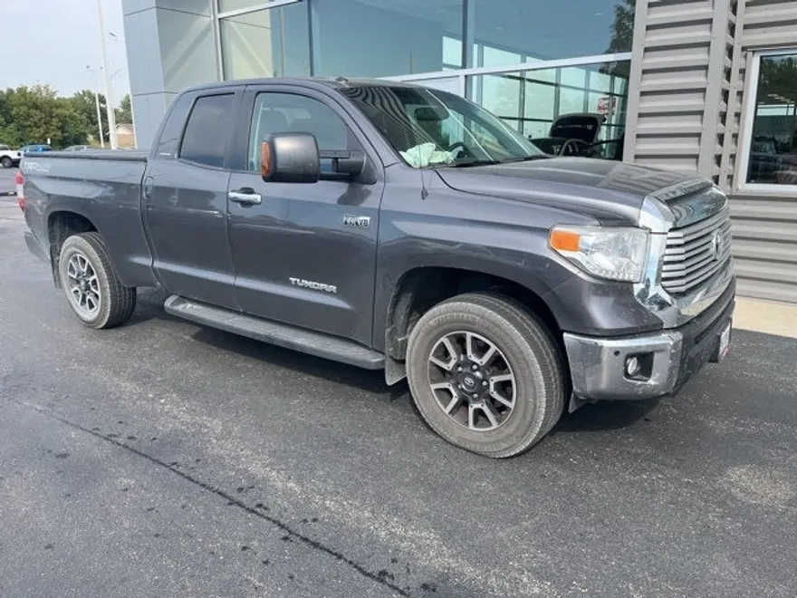 2016 Toyota Tundra Limited photo 1