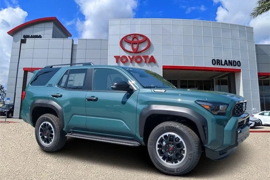 2025 Toyota 4Runner TRD Off-Road Premium photo 1