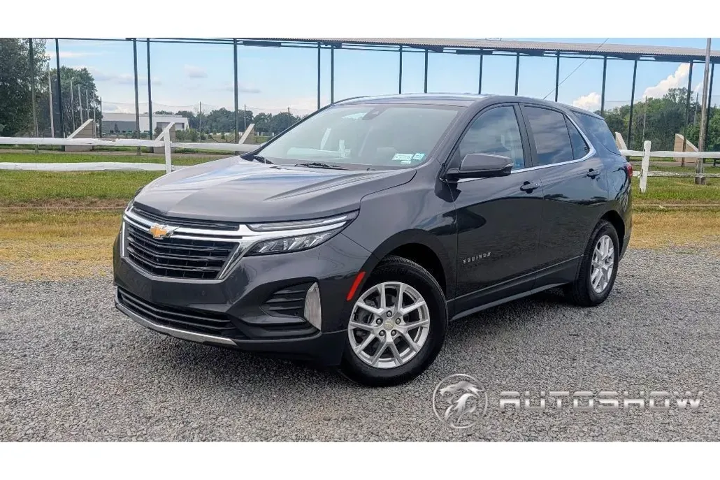 2023 Chevrolet Equinox photo 1