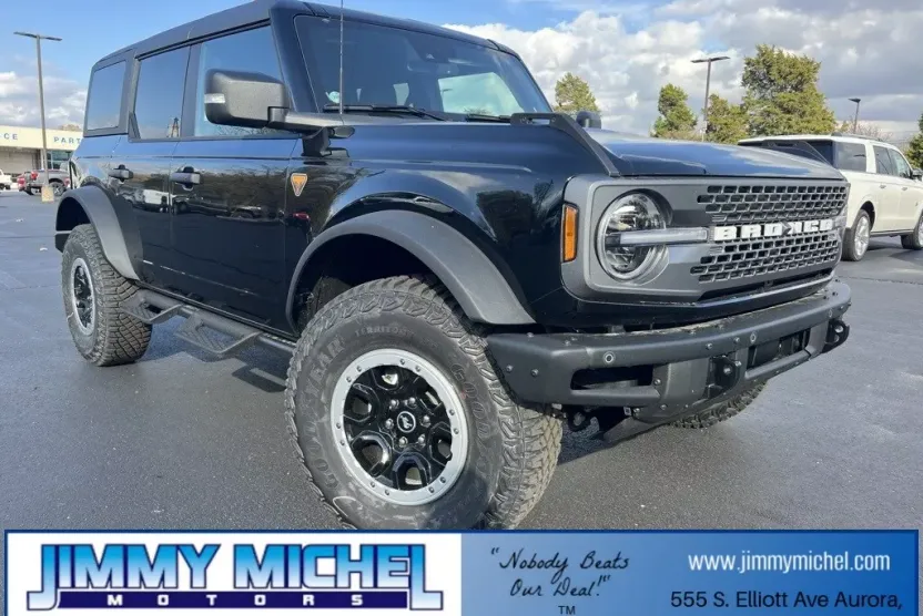2024 Ford Bronco Badlands photo 1