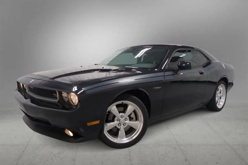 2010 Dodge Challenger R/T Classic photo 1