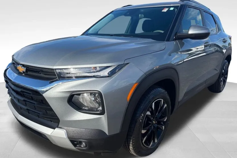 2023 Chevrolet Trailblazer LT photo 1