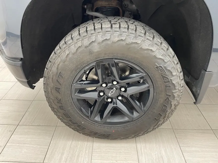 2019 Chevrolet Silverado Trail Boss Custom photo 1