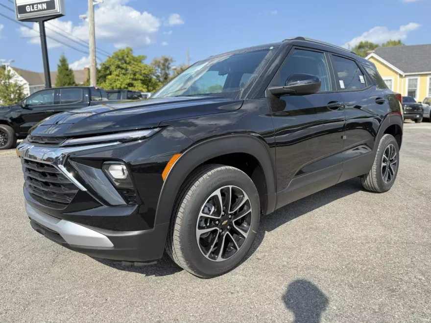 2026 Chevrolet Trailblazer LT photo 1