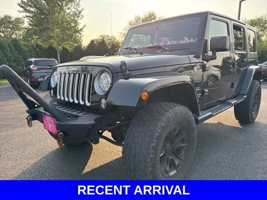 2017 Jeep Wrangler Unlimited Sahara photo 1
