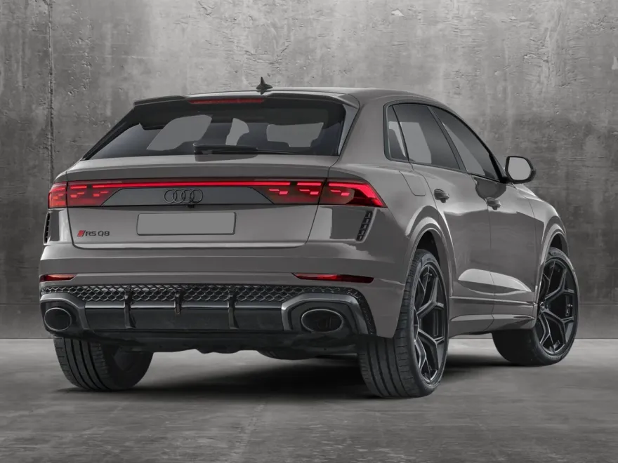 2025 Audi RS Q8 photo 2