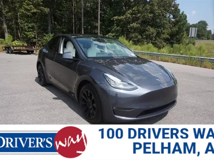 2022 Tesla Model Y Long Range photo 1