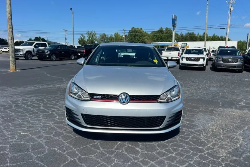 2016 Volkswagen Golf GTI S photo 1