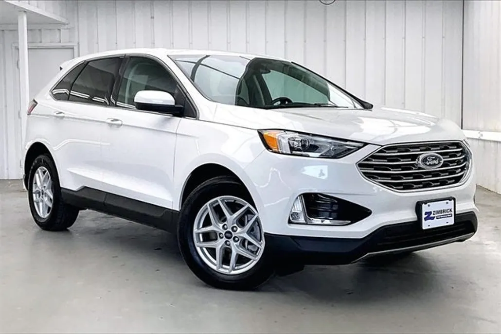 2022 Ford Edge SEL photo 1