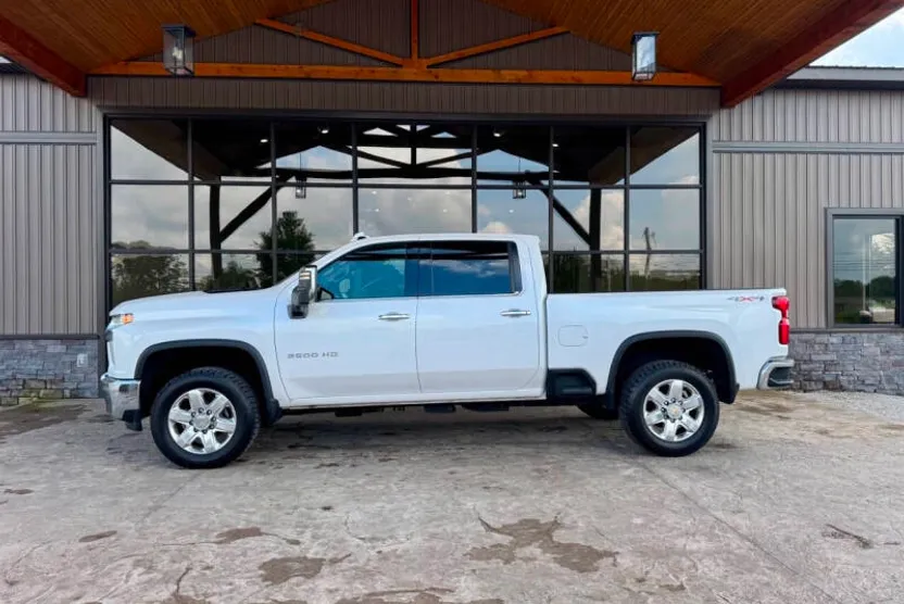 2023 Chevrolet Silverado 2500HD LTZ photo 1