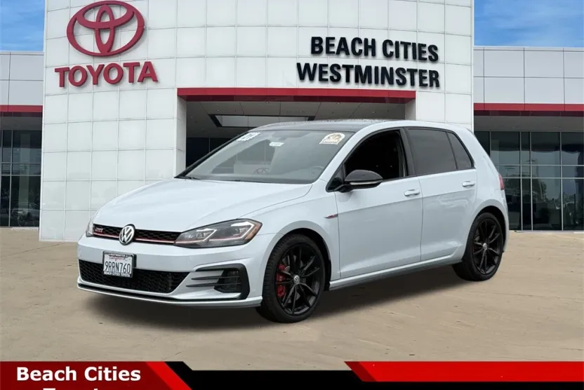 2021 Volkswagen Golf GTI SE photo 1