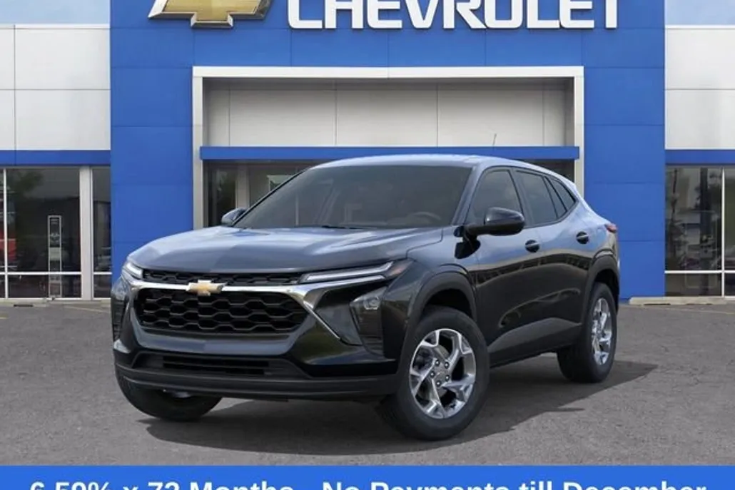 2026 Chevrolet Trax LS photo 1