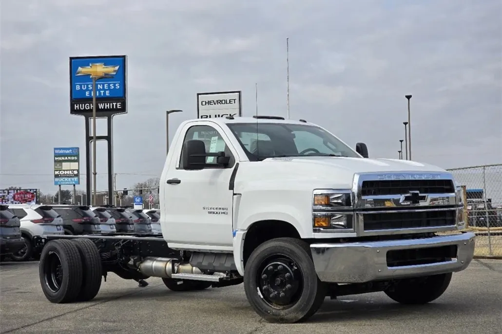 2024 Chevrolet Silverado Work Truck photo 1