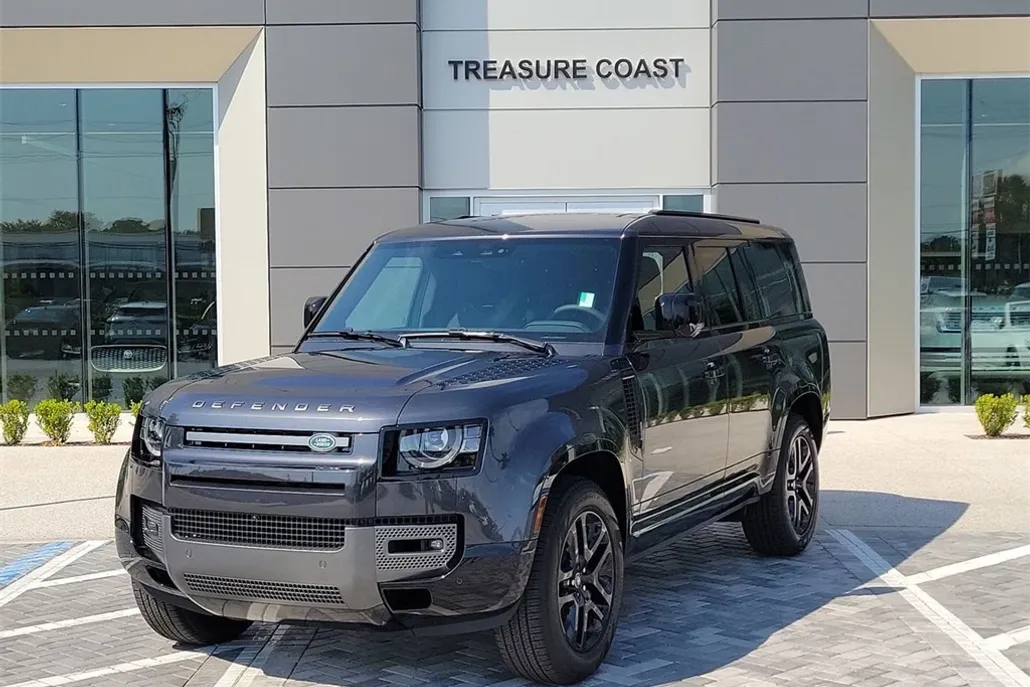 2025 Land Rover Defender 130 Outbound photo 1