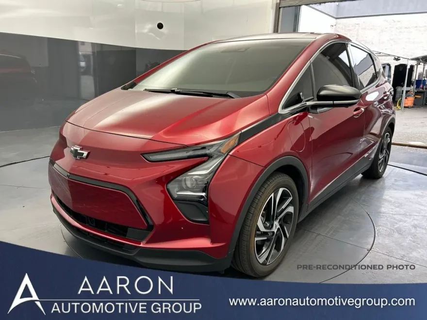 2023 Chevrolet Bolt EV 2LT photo 1