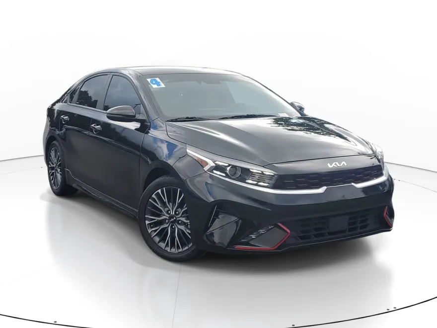 2024 Kia Forte GT-Line photo 1