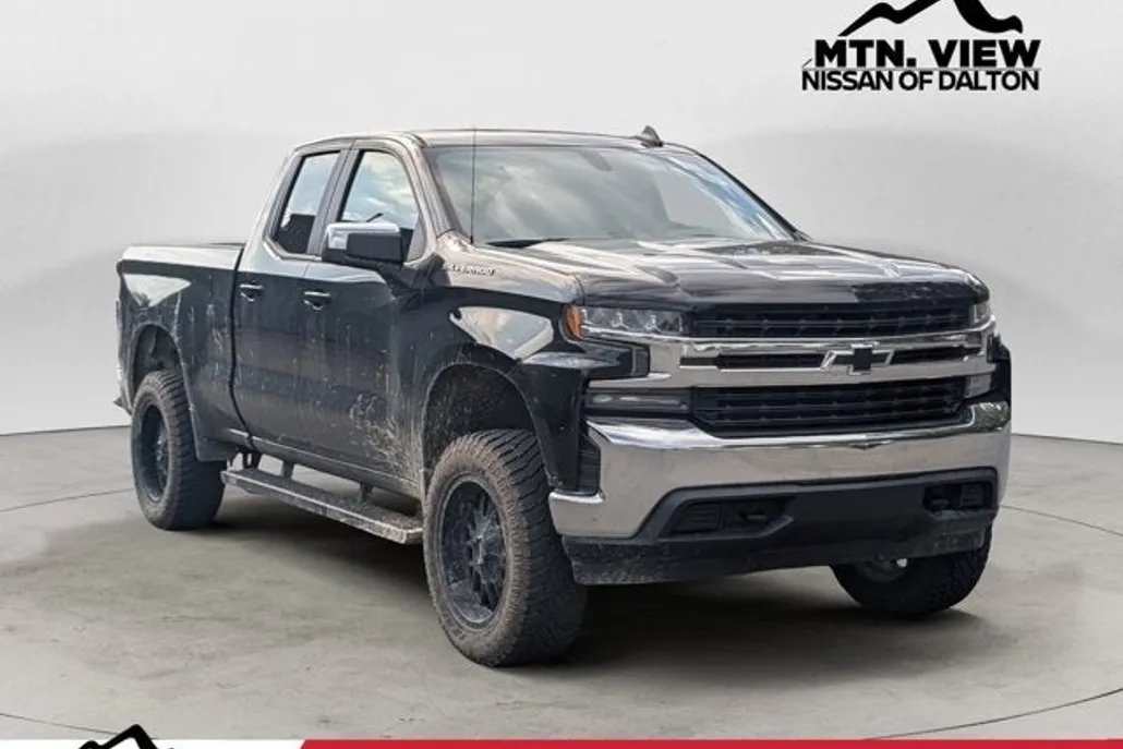 2020 Chevrolet Silverado 1500 LT photo 1