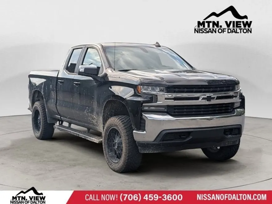 2020 Chevrolet Silverado 1500 LT photo 1