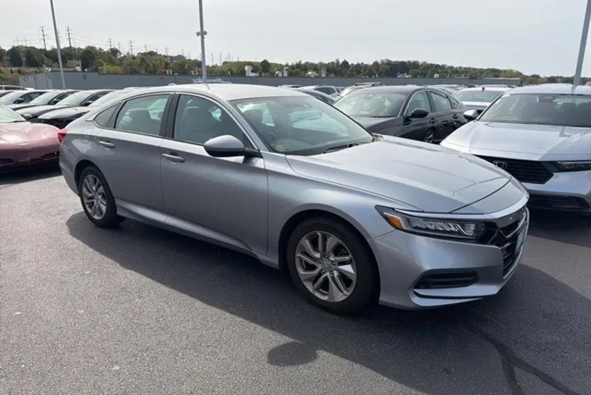 2018 Honda Accord LX photo 1