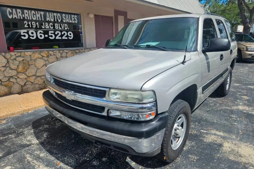 2006 Chevrolet Tahoe LS photo 1