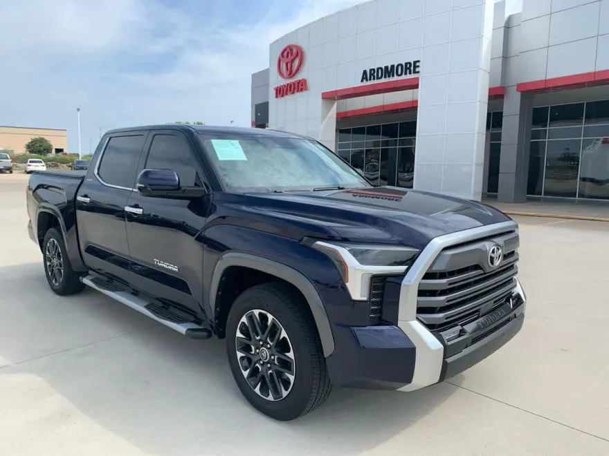 2022 Toyota Tundra Limited photo 1