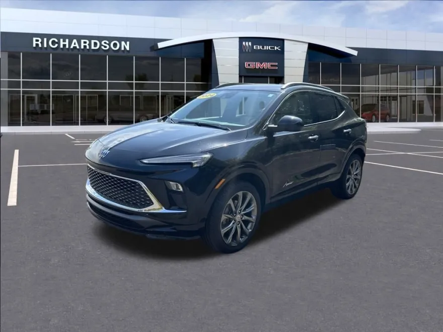 2024 Buick Encore GX Avenir photo 1