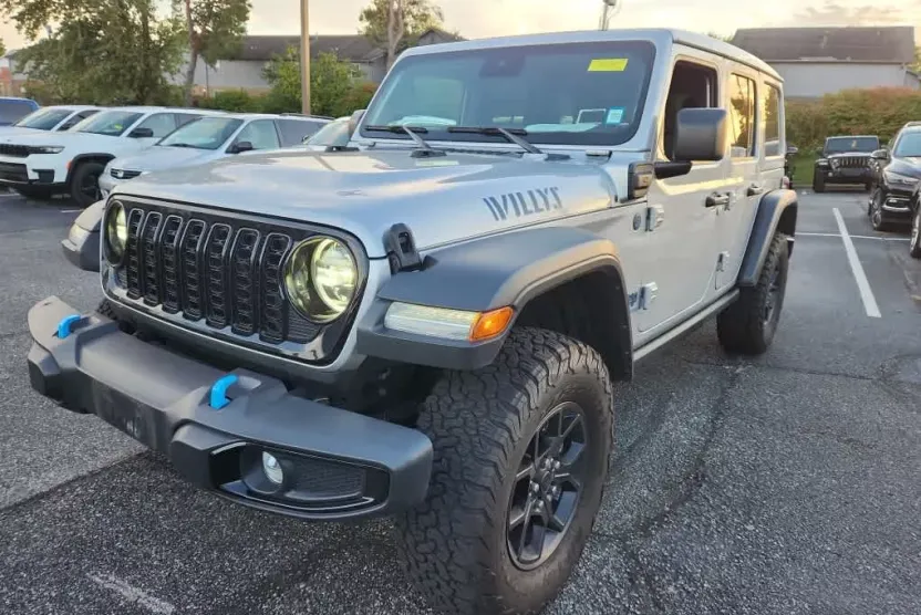 2024 Jeep Wrangler Willys photo 1