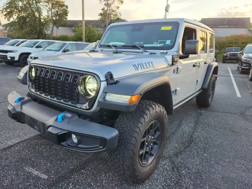 2024 Jeep Wrangler Willys photo 1