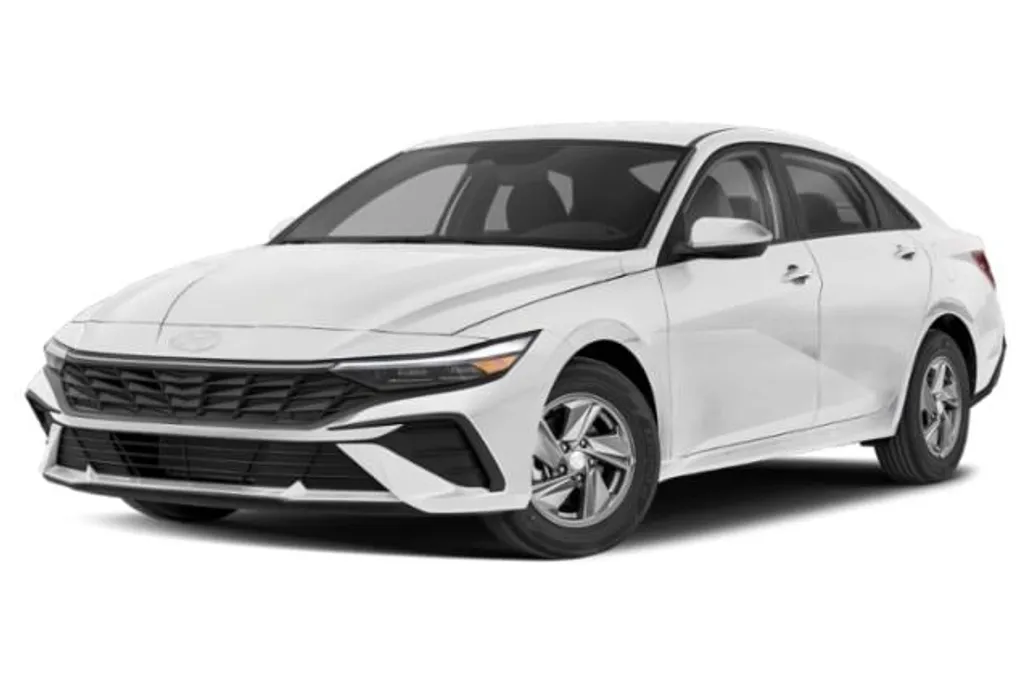 2025 Hyundai Elantra SE photo 1