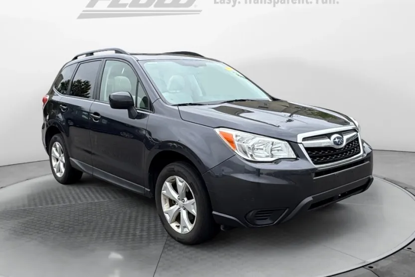2016 Subaru Forester 2.5i Premium photo 1